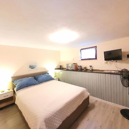Apartments With A Parking Space Opric, Opatija - 7728 洛夫兰 外观 照片