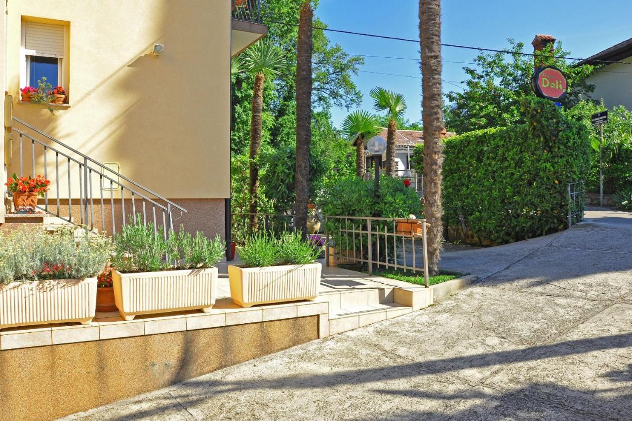 Apartments With A Parking Space Opric, Opatija - 7728 洛夫兰 外观 照片